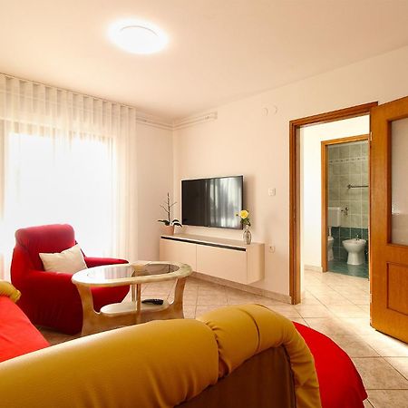 Apartments Slavko 1179 班约勒 外观 照片